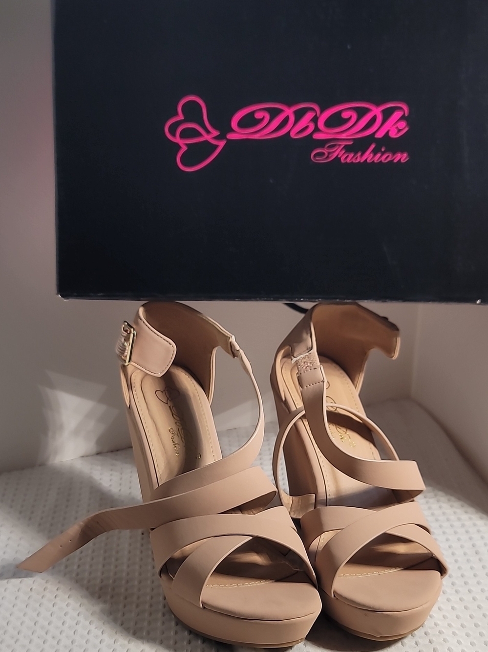 DBDk Fashion Women's Nude Strappy Platform Sandals